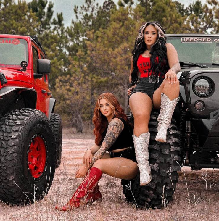 cute girls and brutal jeeps 27 pics 3 gifs 7.html - 27 HD GIF | Premium Gallery 2023