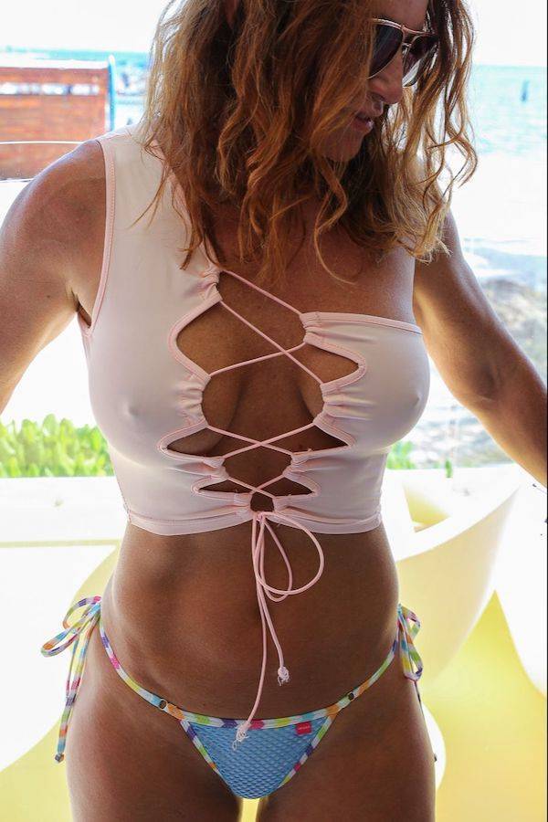 these gaps are so seductive 40 pics 3.html - 40 HD Photos | Premium Gallery 2023