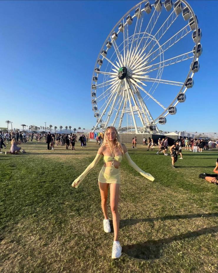 sexy girls at music festivals 34 pics 8 gifs 3.html - 34 HD GIF | Premium Gallery 2023