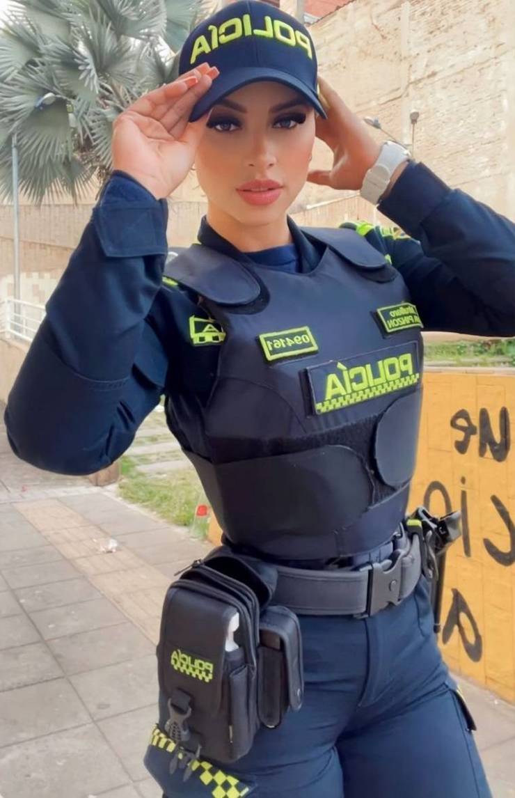 The Sexiest Policewoman From Colombia