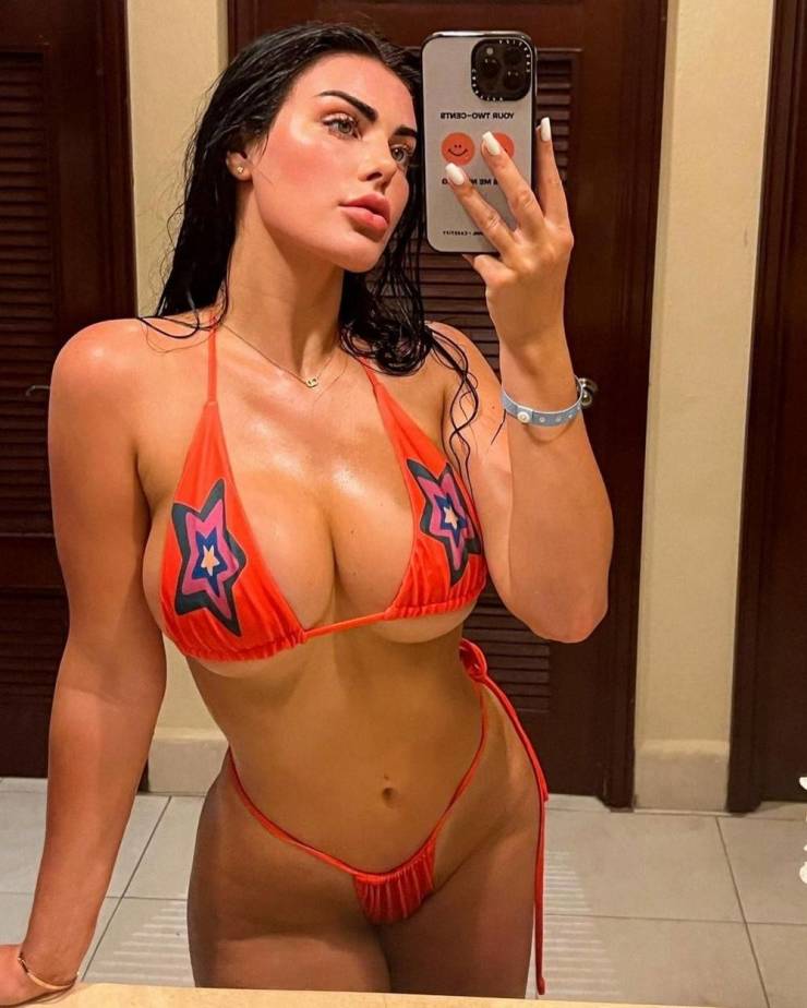 These Selfies Are Real Spicy!