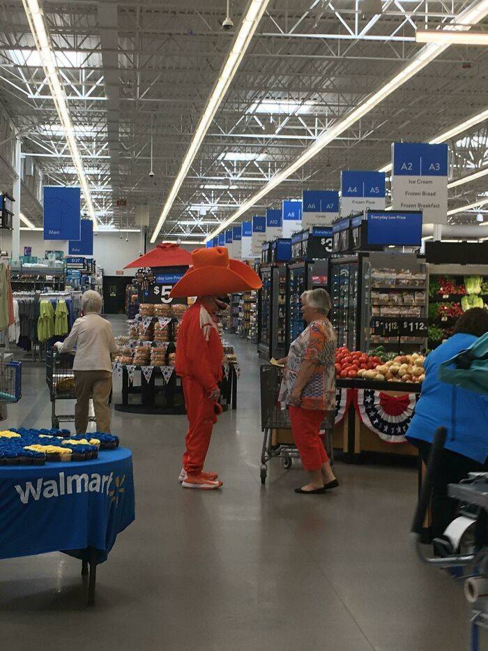 walmart visitors are very special 34 pics 13.html - 34 HD Photos | Premium Gallery 2023