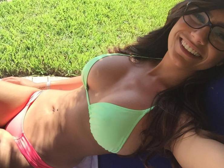 The Beauty Of Side Boobs