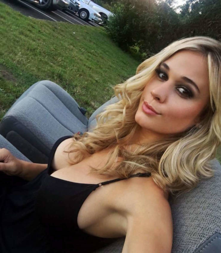 The Beauty Of Side Boobs