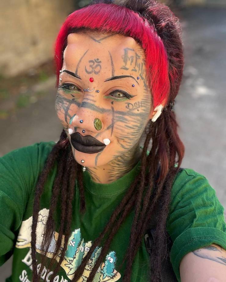 The Woman Decided To Become A Cat