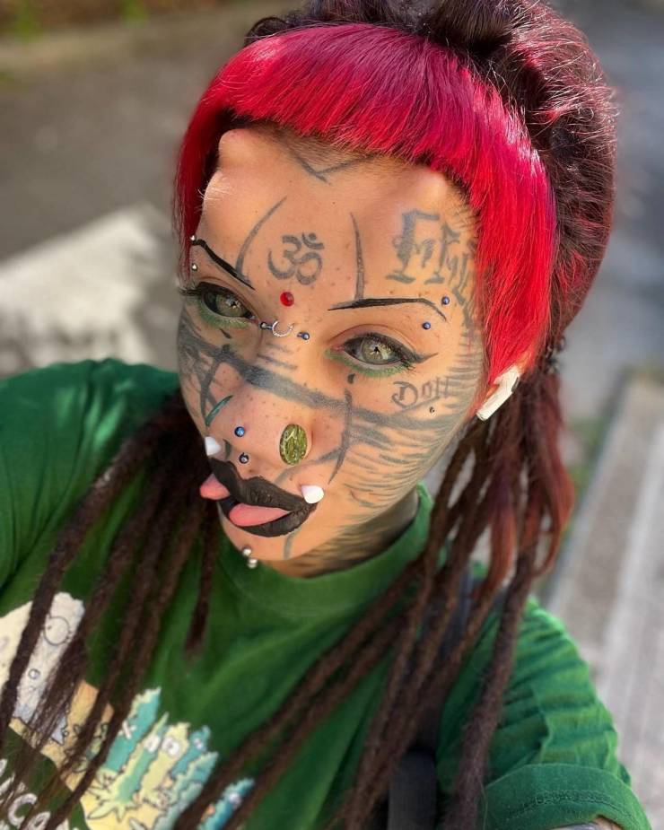 The Woman Decided To Become A Cat