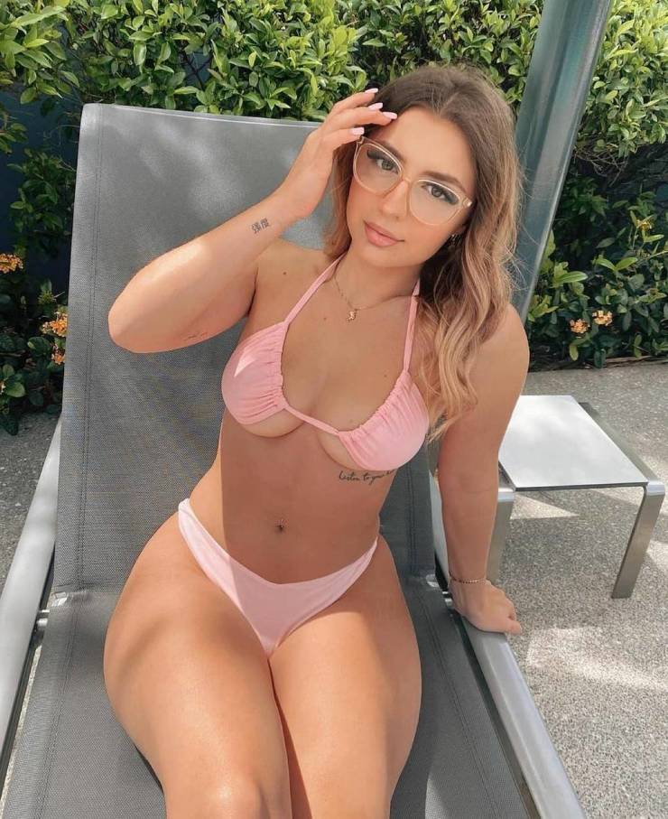 pretty eyes behind cute glasses 32 pics 2.html - 32 HD Photos | Premium Gallery 2023