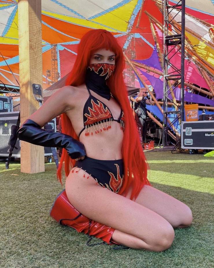 sexy girls at music festivals 38 pics 3 gifs 8.html - 38 HD GIF | Premium Gallery 2023