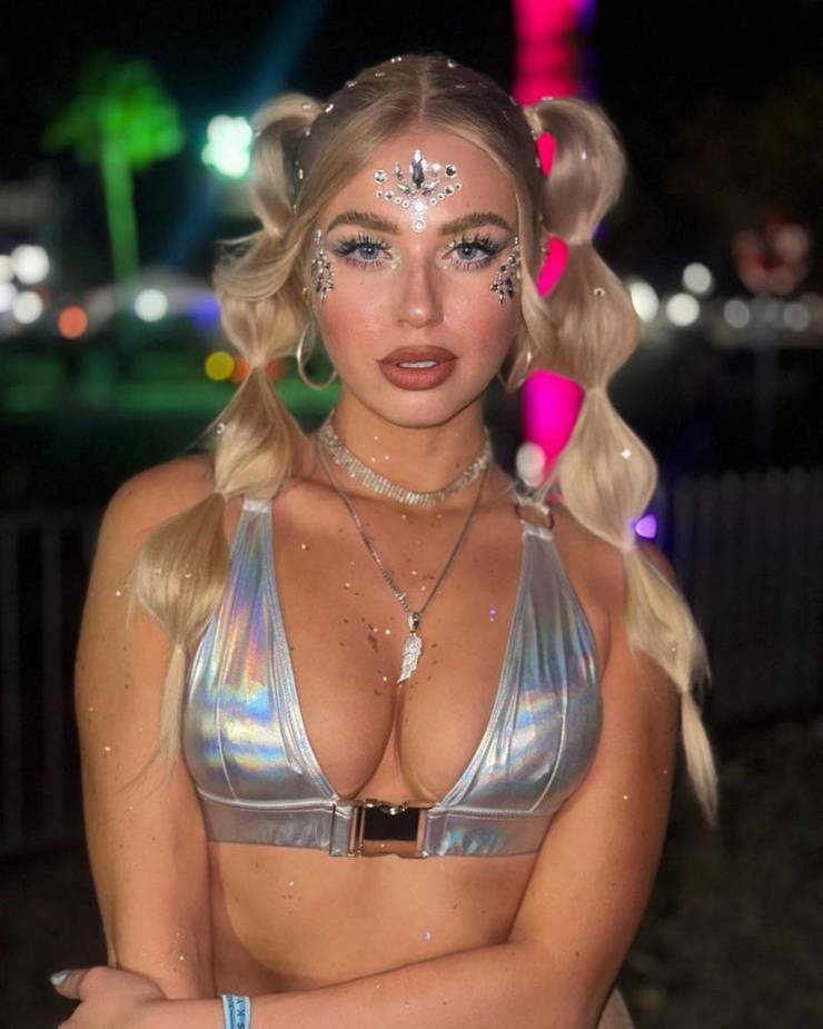 sexy girls at music festivals 38 pics 3 gifs 8.html - 38 HD GIF | Premium Gallery 2023