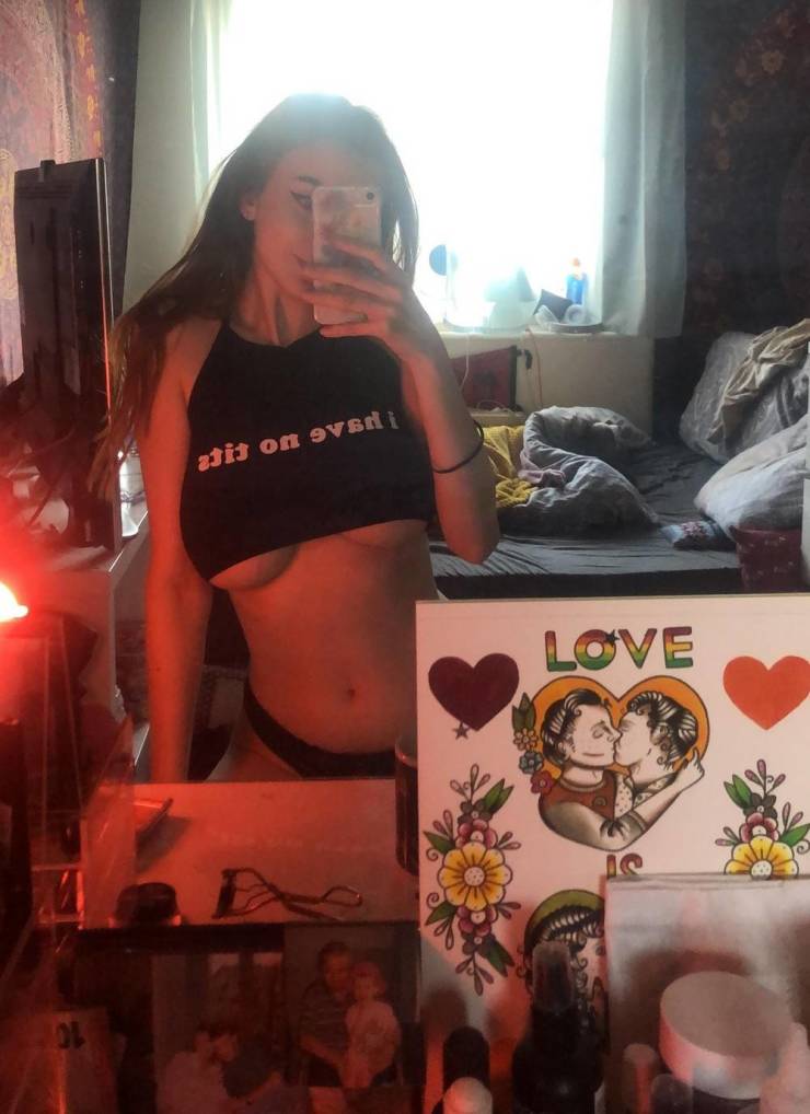 show us your underboobs 46 pics 20.html - 46 HD Photos | Premium Gallery 2023