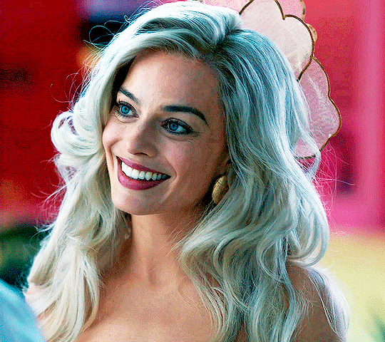 stunning margot robbie 30 gifs 3.html - 1 HD GIF | Premium Gallery 2023