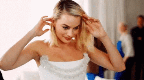 stunning margot robbie 30 gifs 3.html - 1 HD GIF | Premium Gallery 2023