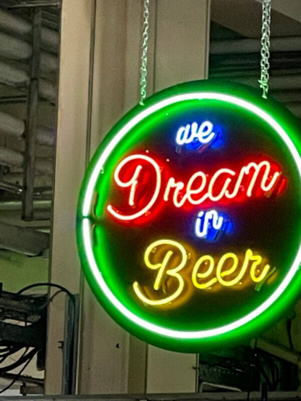 cheers to everyone 46 pics 2 gifs 3.html - 46 HD GIF | Premium Gallery 2023