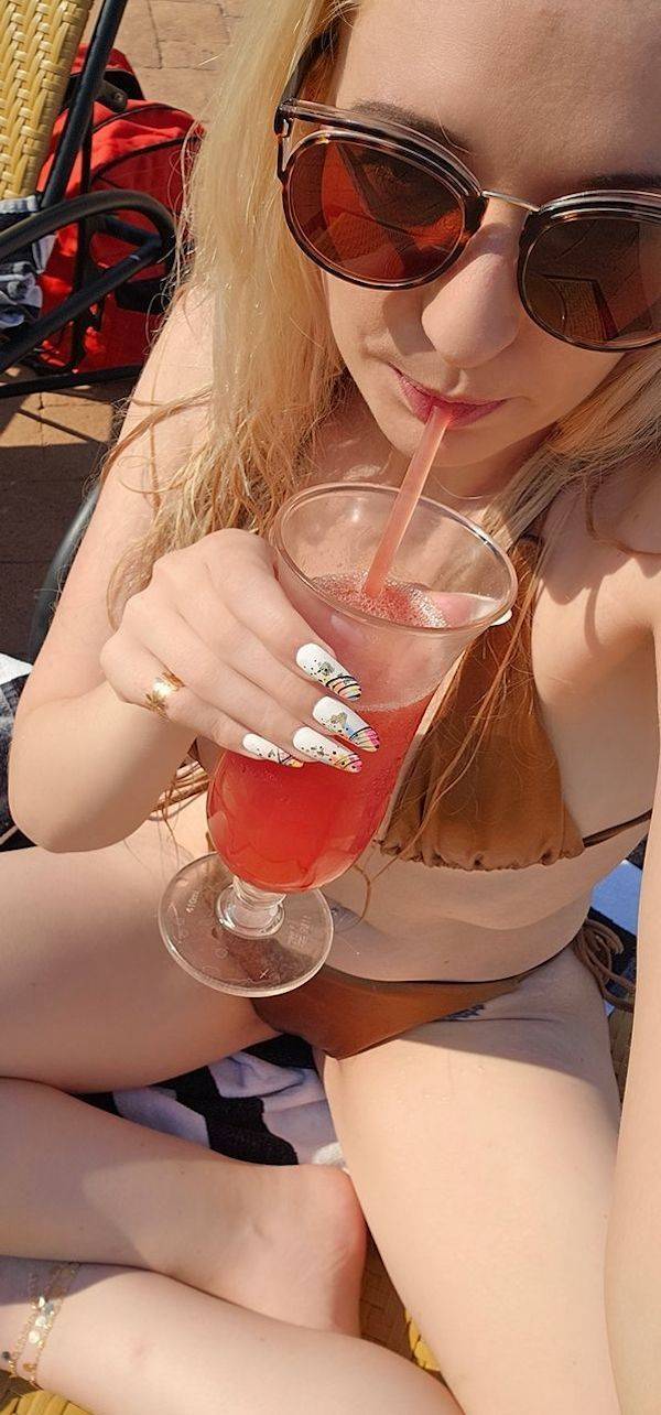 drinking never ends 40 pics 4 gifs 34.html - 40 HD GIF | Premium Gallery 2024