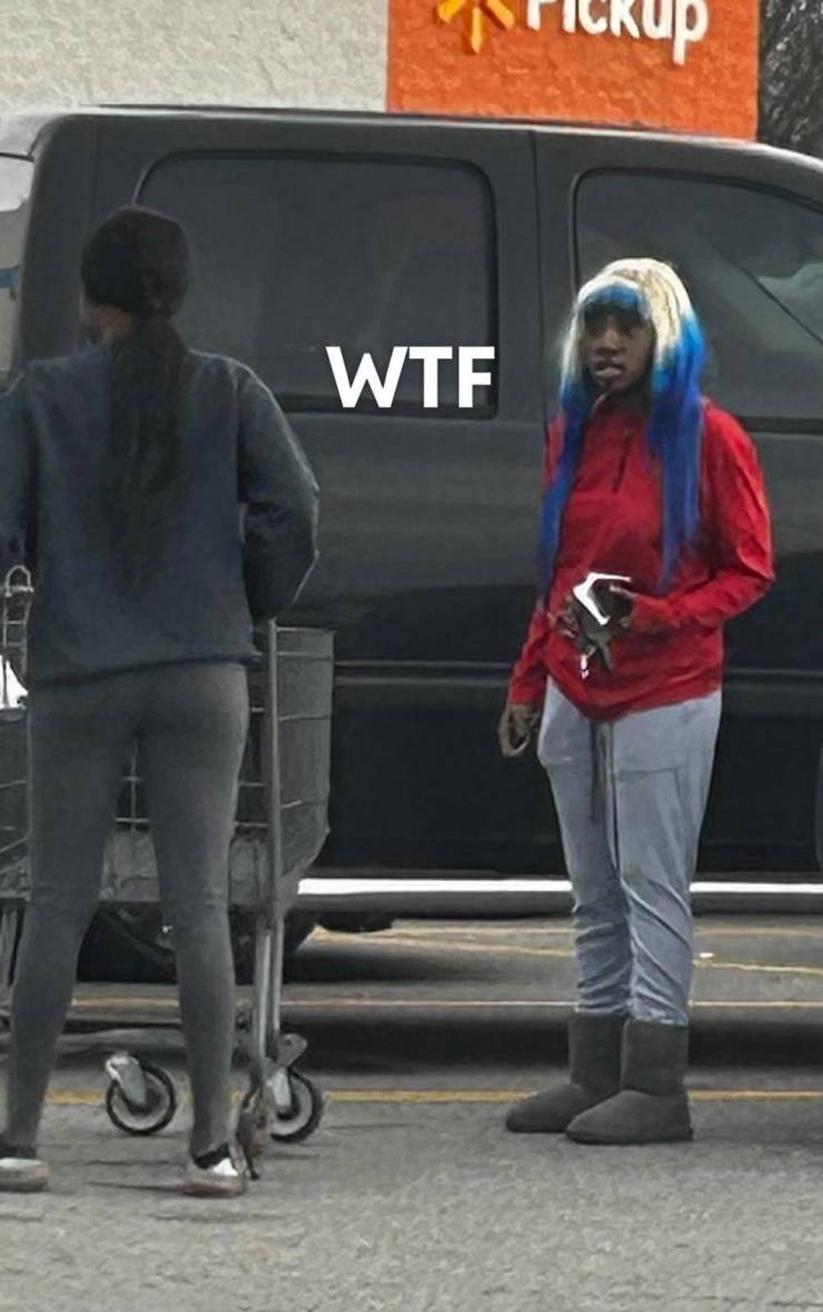 “Walmart” Customers Are Wild…