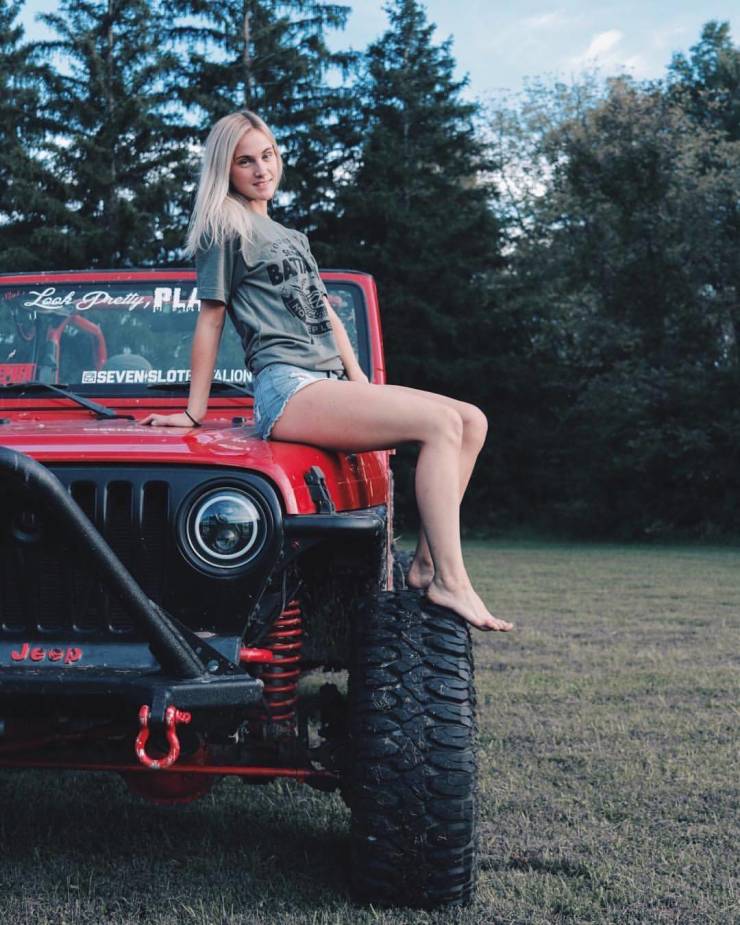 cute girls and brutal jeeps 30 pics 13.html - 30 HD Photos | Premium Gallery 2024