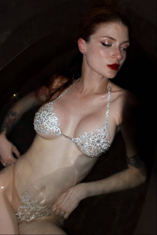 so wet and so sexy 43 pics 20.html - 43 HD Photos | Premium Gallery 2024