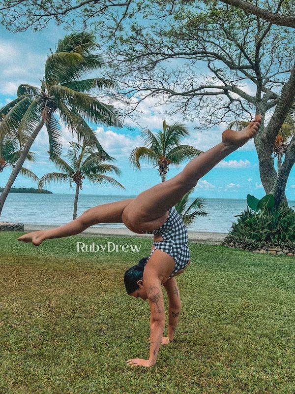 ready for some stretching 21 pics 16.html - 21 HD Photos | Premium Gallery 2024