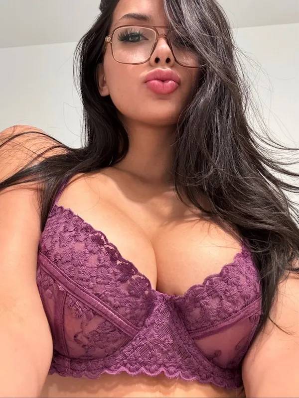 pretty eyes behind cute glasses 43 pics 42.html - 43 HD Photos | Premium Gallery 2024