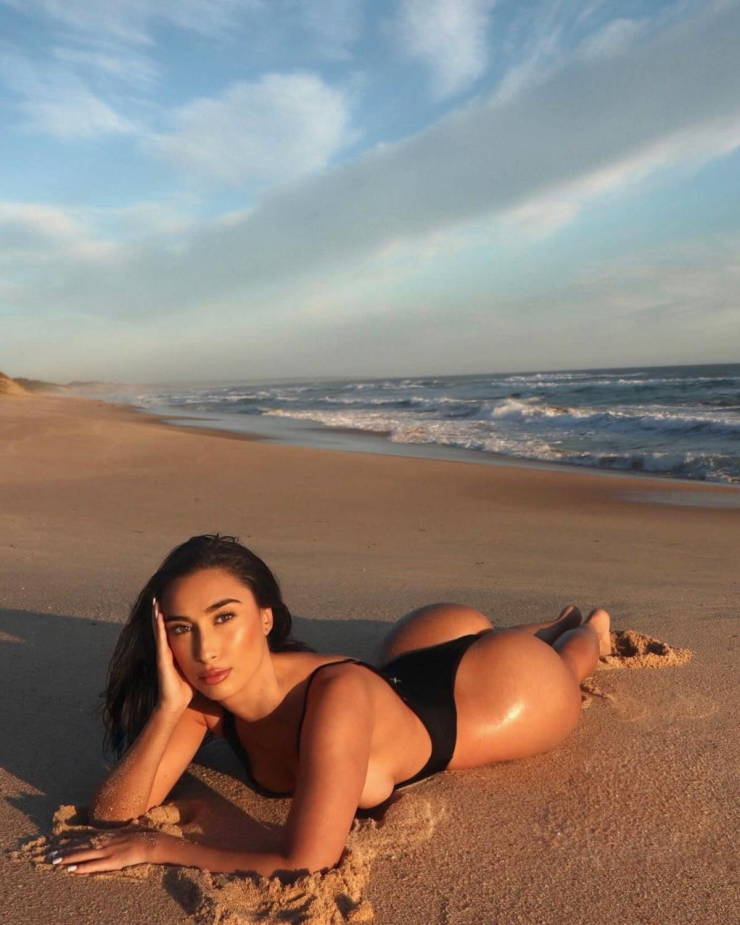 sideboobs look good from all angles 47 pics 17.html - 47 HD Photos | Premium Gallery 2024