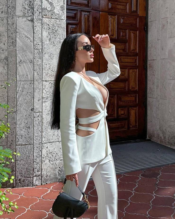 just burn your bra 44 pics 34.html - 44 HD Photos | Premium Gallery 2024