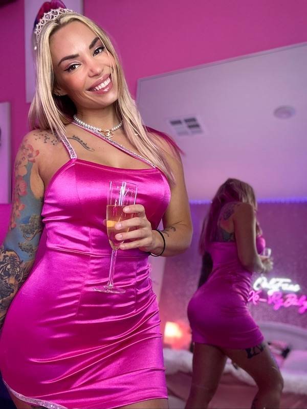 cheers to everyone 42 pics 5 gifs 43.html - 42 HD GIF | Premium Gallery 2024