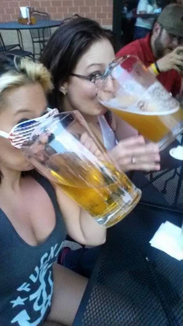 cheers to everyone 42 pics 5 gifs 43.html - 42 HD GIF | Premium Gallery 2024