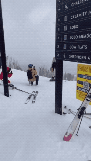 influencers in action 16 gifs 2.html - 1 HD GIF | Premium Gallery 2024