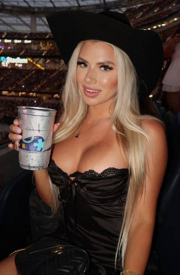 drinking time 42 pics 6 gifs 5.html - 42 HD GIF | Premium Gallery 2024