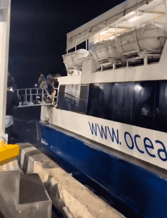 almost dead 32 gifs 7.html - 1 HD GIF | Premium Gallery 2024