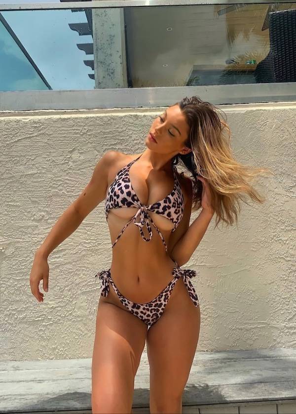 these gaps are so seductive 30 pics 2.html - 30 HD Photos | Premium Gallery 2024