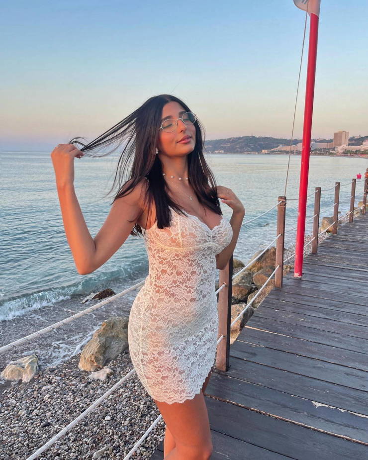 pretty eyes behind cute glasses 49 pics 7.html - 49 HD Photos | Premium Gallery 2024