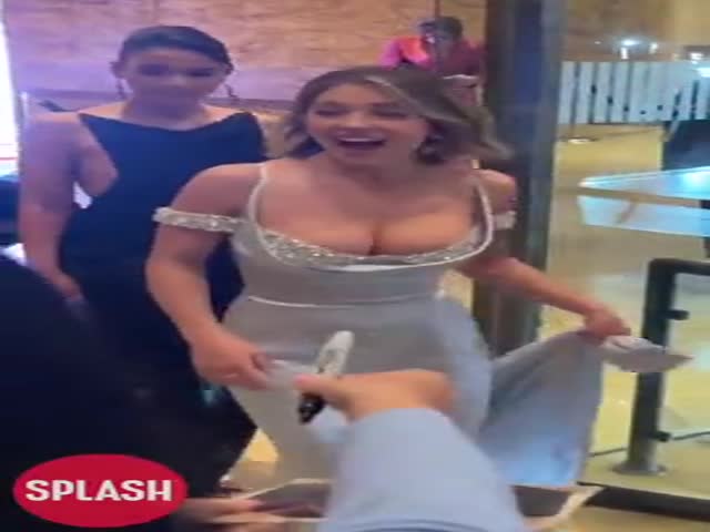 The Cameraman Knows A Lot About The Right Angle When Shooting Sydney Sweeney