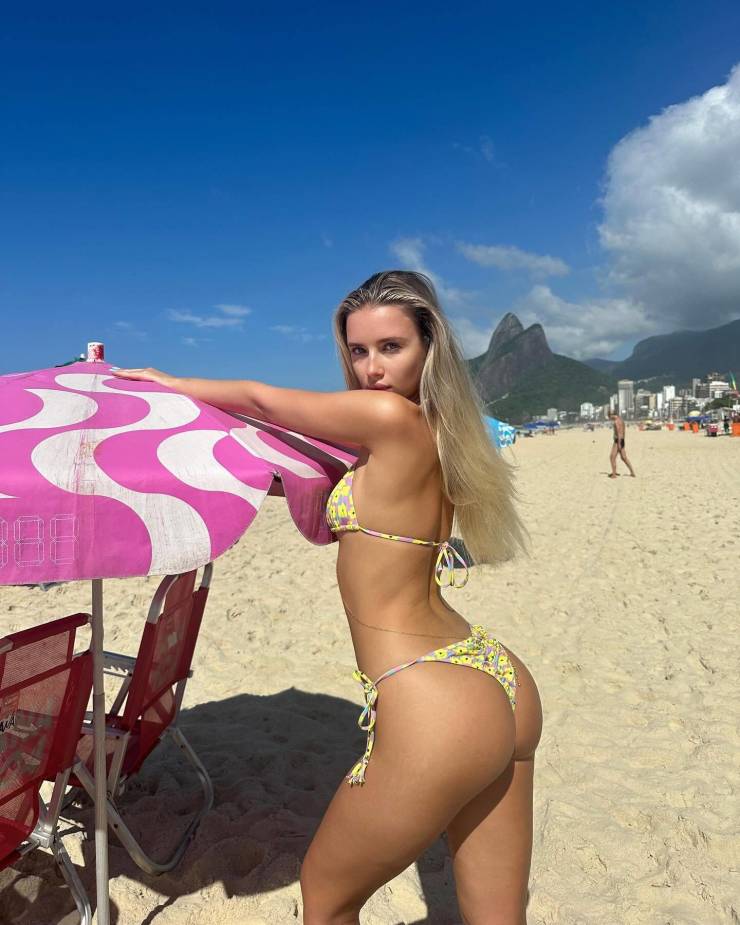 a bootyfull collection of girls 40 pics 4.html - 40 HD Photos | Premium Gallery 2024