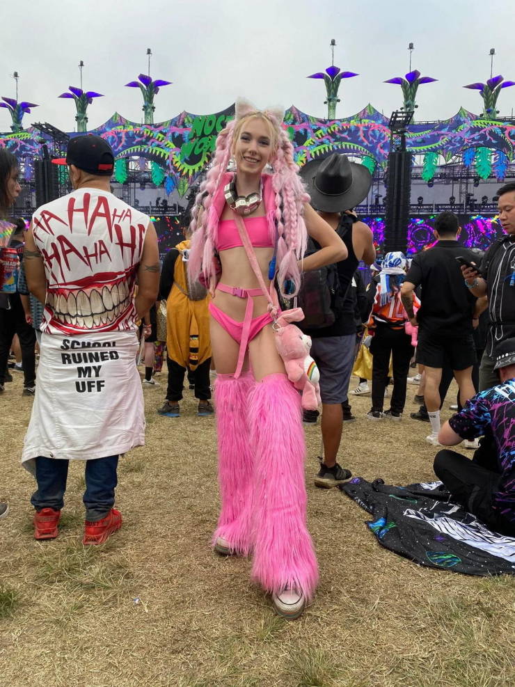 sexy girls at music festivals 42 pics 5 gifs 6.html - 42 HD GIF | Premium Gallery 2024