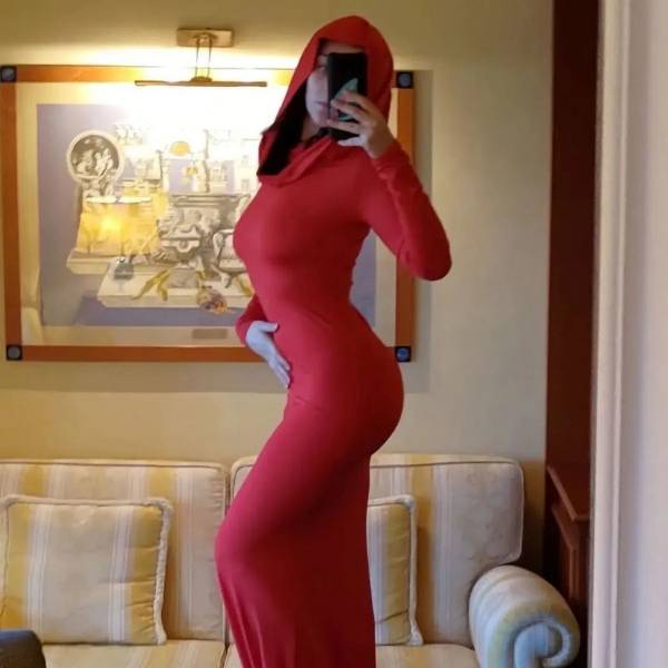 Oh My, Those Tight Dresses