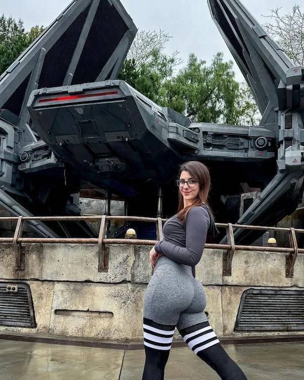 finally its yoga pants time 37 pics 7.html - 37 HD Photos | Premium Gallery 2024