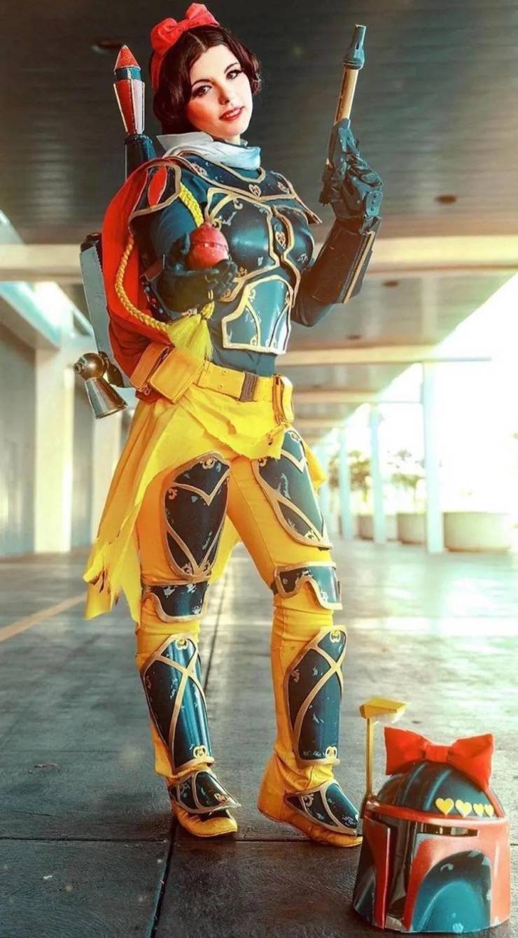 Cosplay? No, Sexy Cosplay!