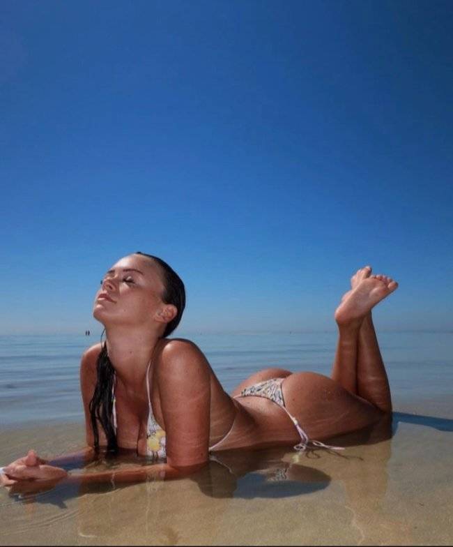 perfectly balanced butts over backs 43 pics 9.html - 43 HD Photos | Premium Gallery 2024