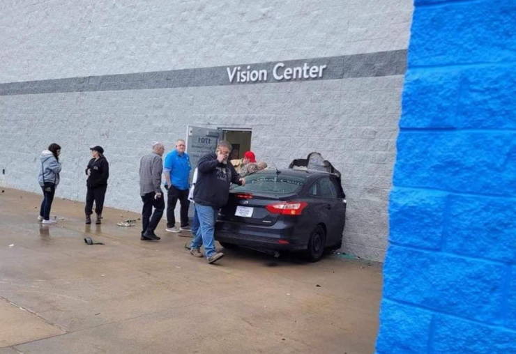 walmart customers are wild 26 pics 5 gifs 7.html - 26 HD GIF | Premium Gallery 2024