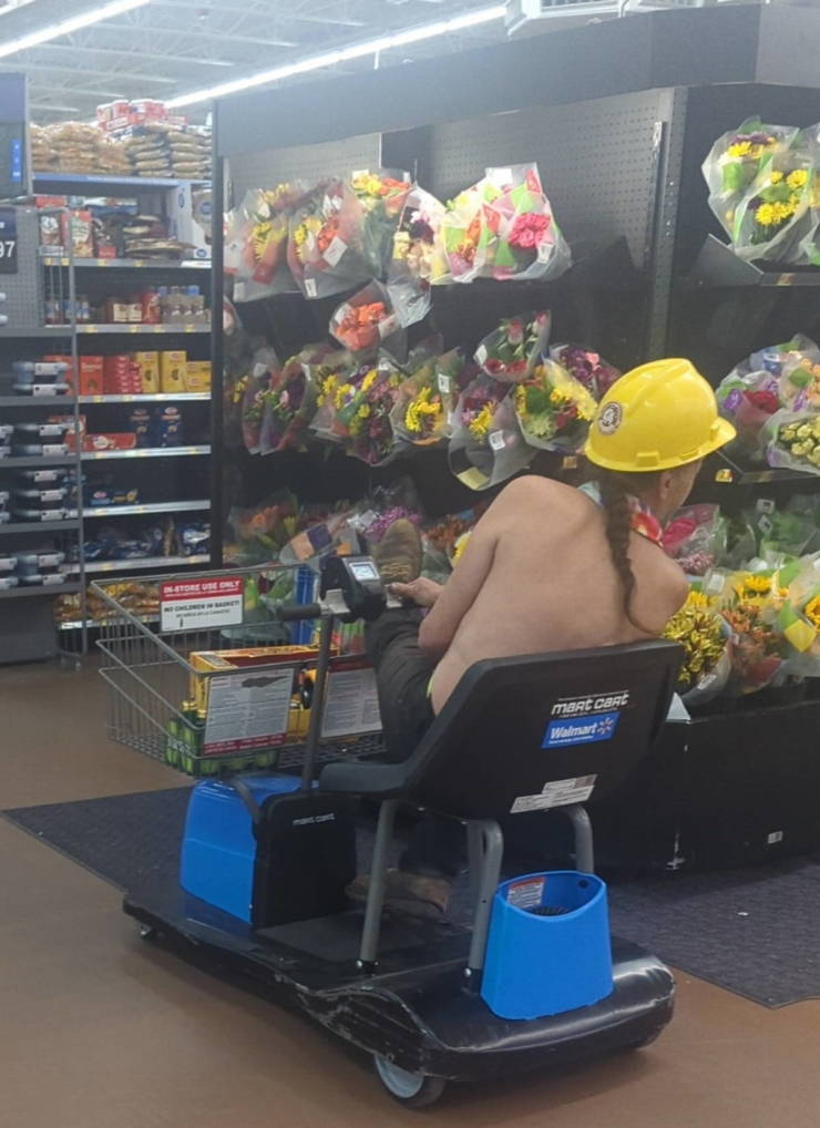 walmart customers are wild 26 pics 5 gifs 7.html - 26 HD GIF | Premium Gallery 2024