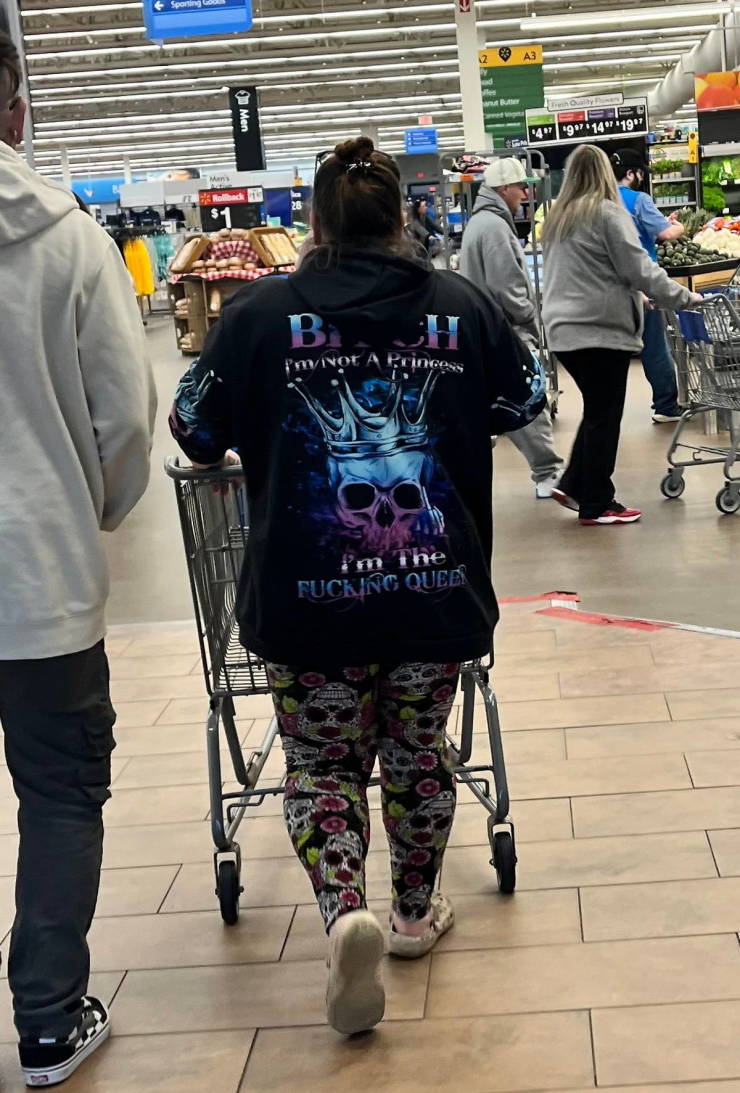 walmart customers are wild 26 pics 5 gifs 7.html - 26 HD GIF | Premium Gallery 2024