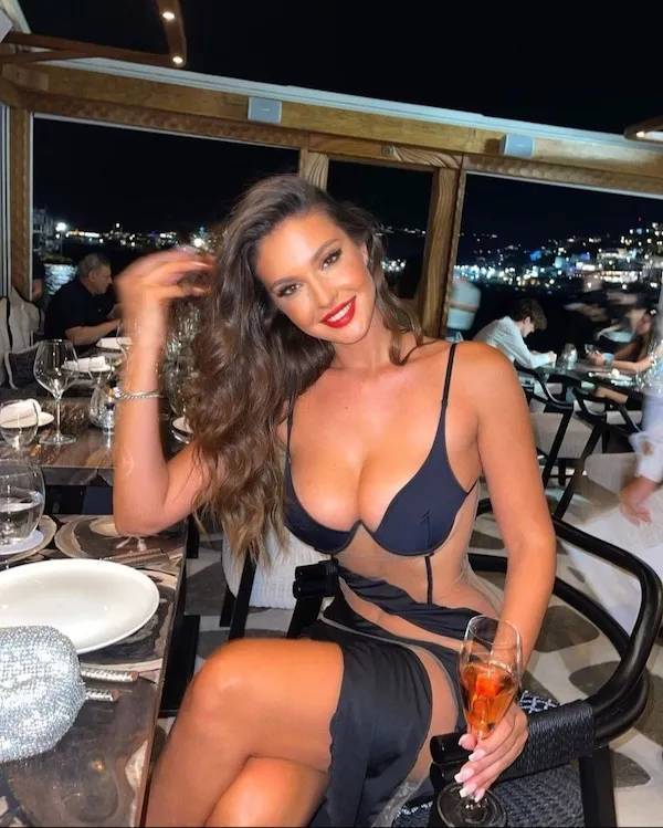 drinking time 45 pics 2 gifs 3.html - 45 HD GIF | Premium Gallery 2024