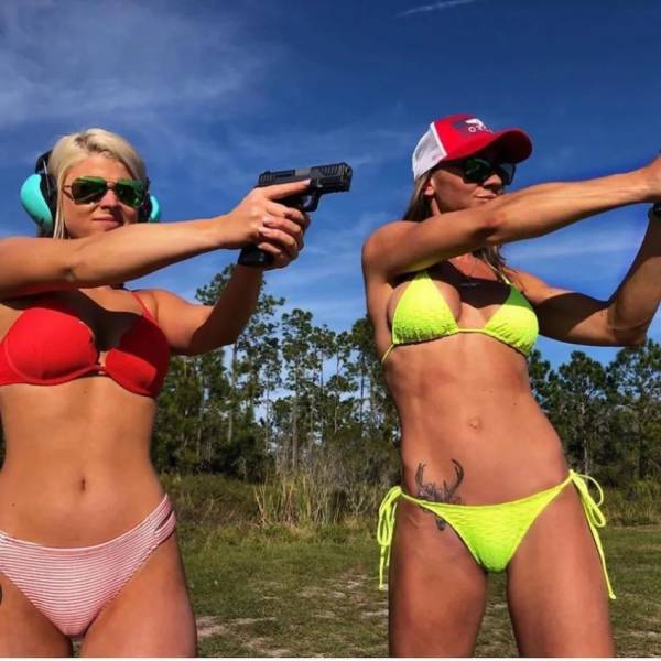 guns and girls a powerful combination 37 pics 14.html - 37 HD Photos | Premium Gallery 2024