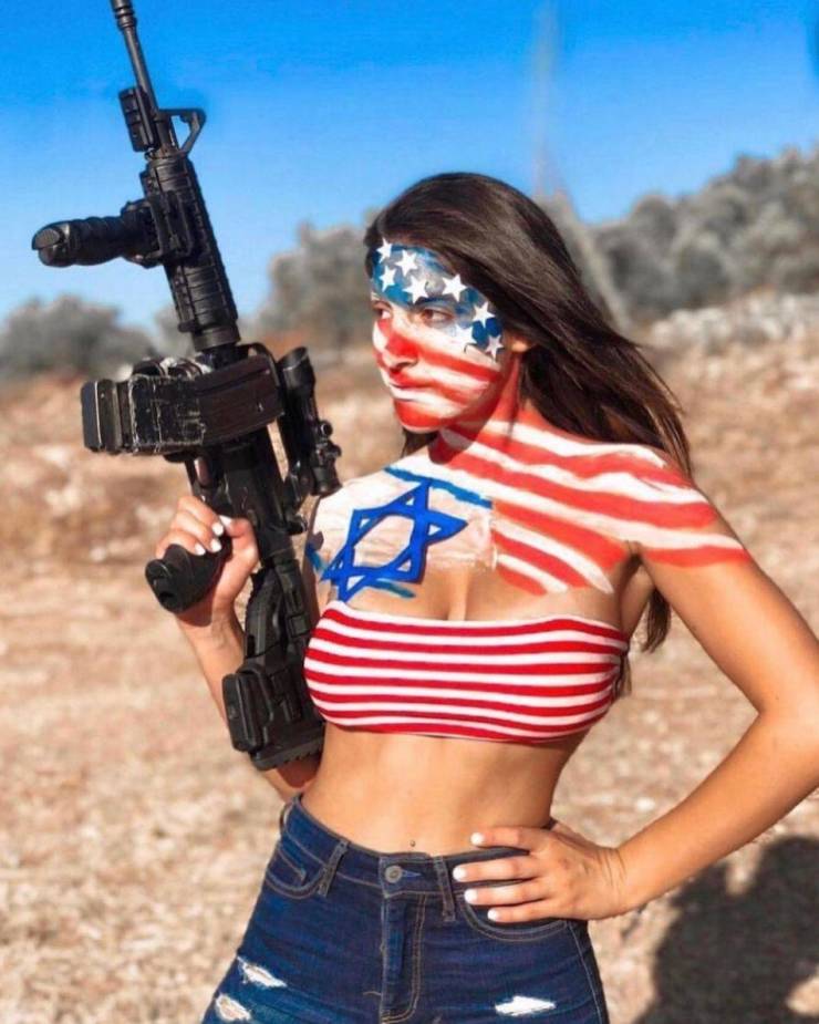 guns and girls a powerful combination 37 pics 14.html - 37 HD Photos | Premium Gallery 2024