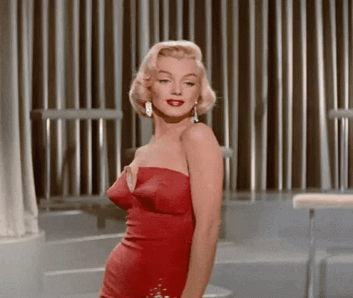 the unique brilliance of marilyn monroe 26 gifs 6.html - 1 HD GIF | Premium Gallery 2024