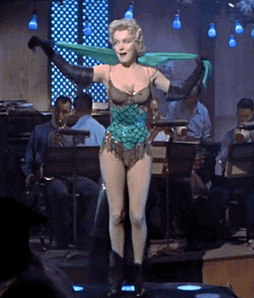 the unique brilliance of marilyn monroe 26 gifs 6.html - 1 HD GIF | Premium Gallery 2024