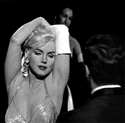 the unique brilliance of marilyn monroe 26 gifs 6.html - 1 HD GIF | Premium Gallery 2024