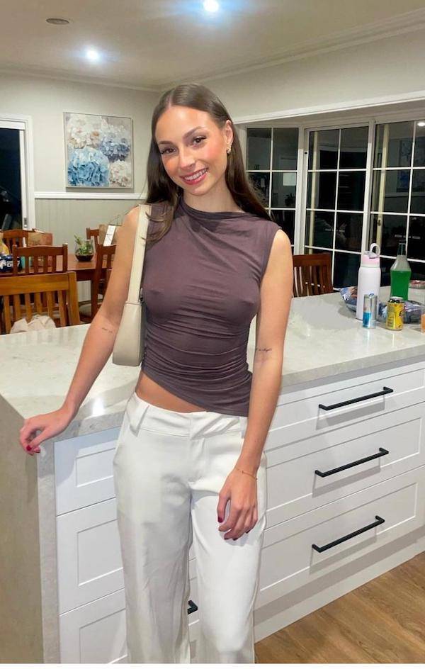 just burn your bra 45 pics 1.html - 45 HD Photos | Premium Gallery 2024