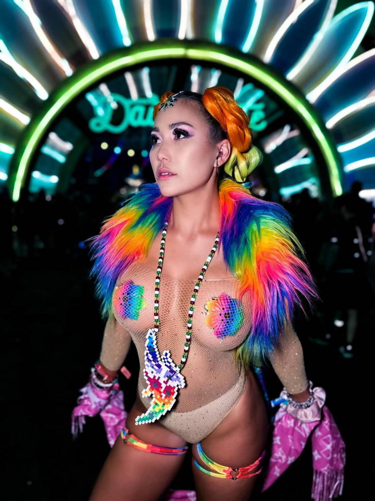 sexy girls at music festivals 47 pics 14.html - 47 HD Photos | Premium Gallery 2024